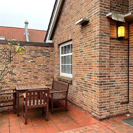 Gartenhaus, Muehlenstrasse 別荘